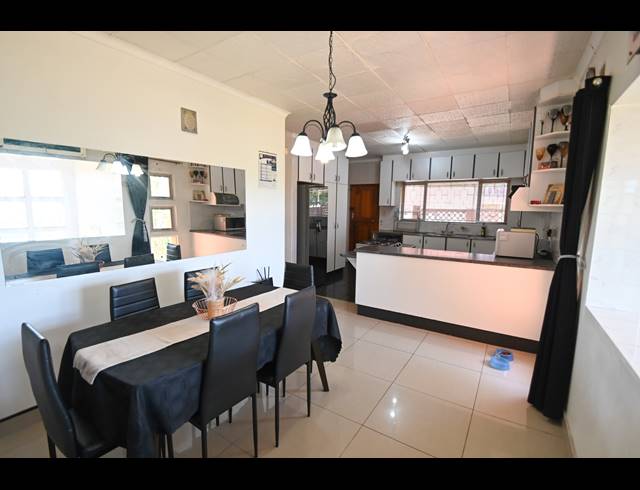 4 BEDROOM HOUSE FOR SALE IN RESERVOIR HILLS